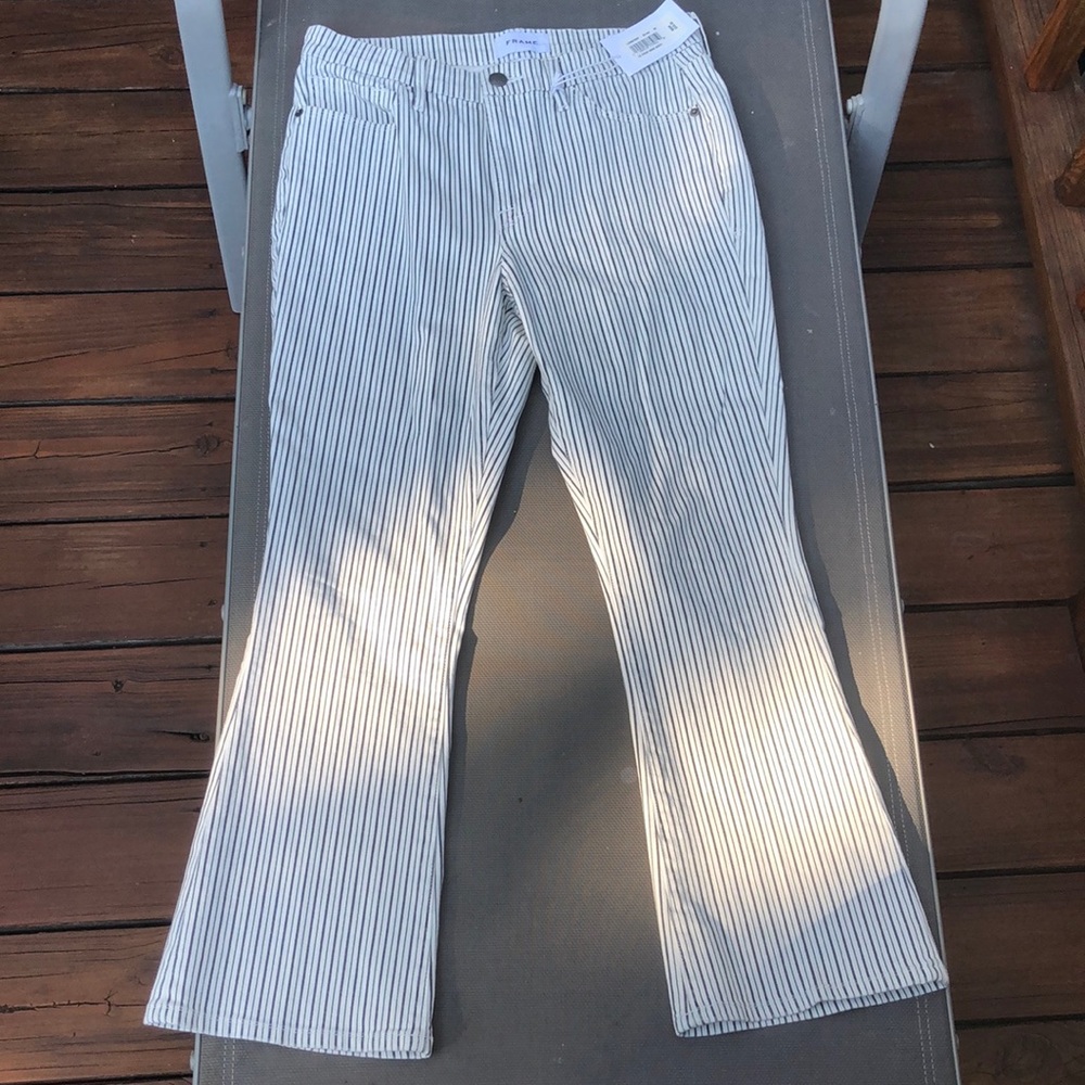 Frame LeCrop MiniBoot Mid-Rise Bootcut New With Tag Size 30